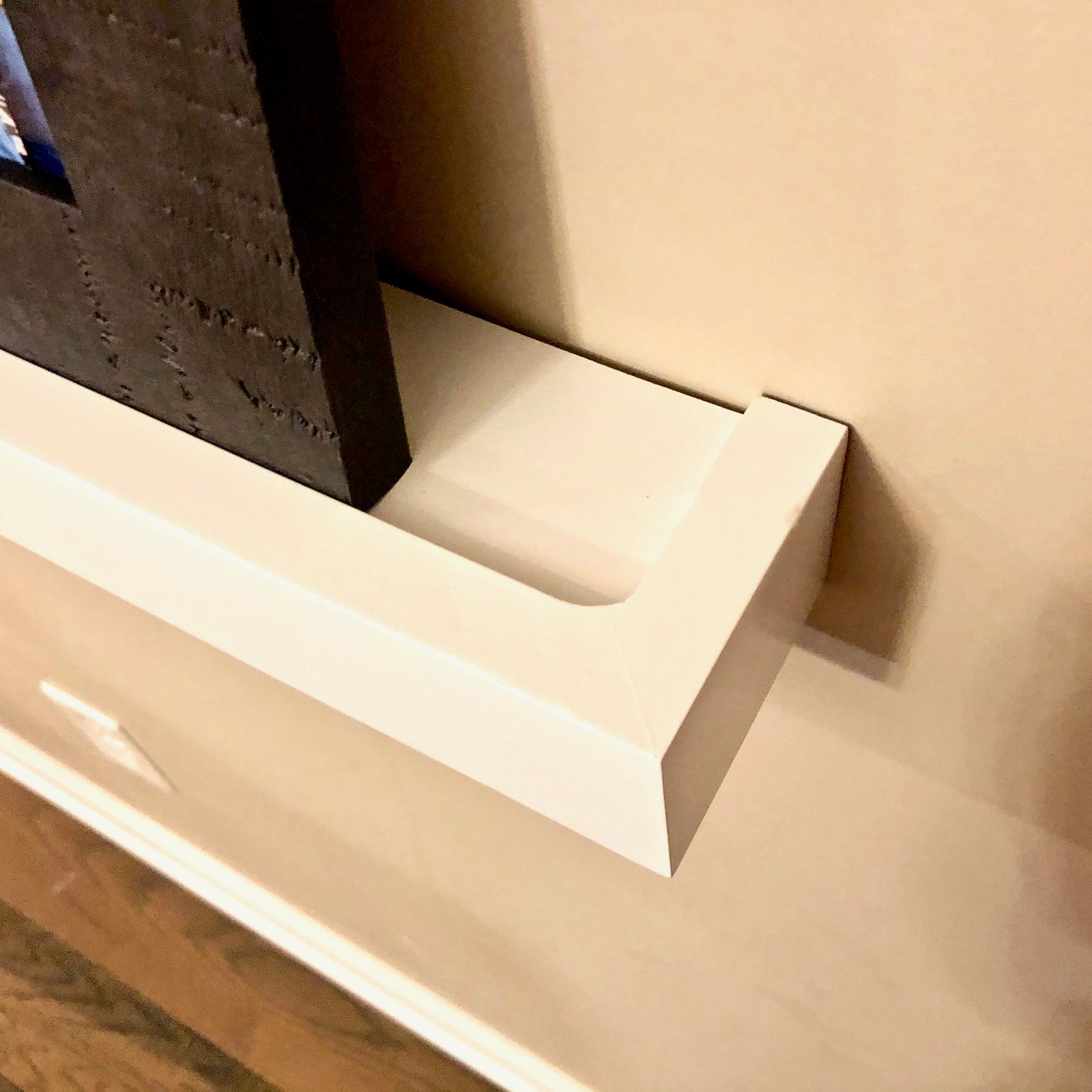 ledge shelf