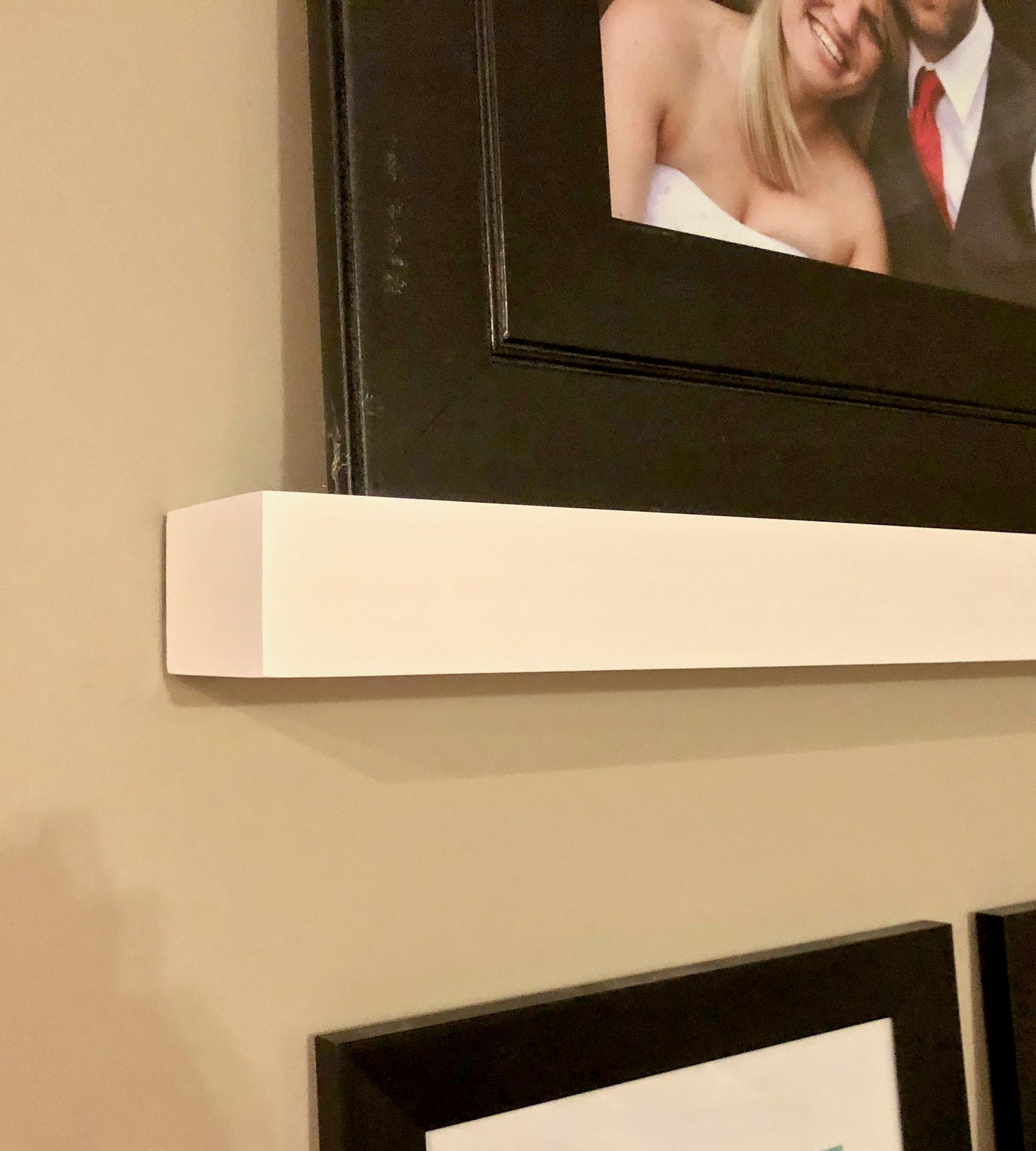 picture ledge shelf