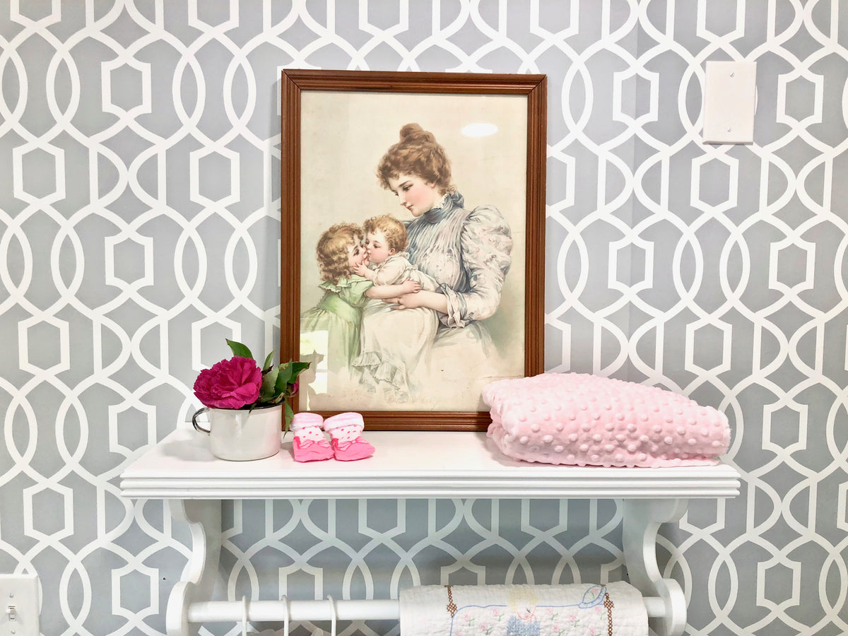 Shelf with hanging rod