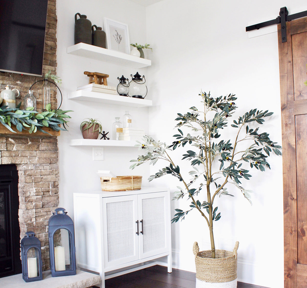 white floating shelves